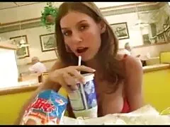فتيات فيلم سكسيايراني عاريات في البحر