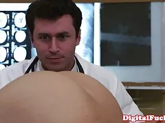 يريد العطاء كس للعب فيم سكسي ايراني مع عضو